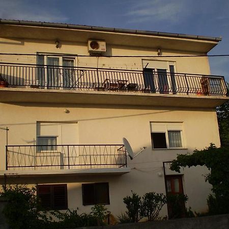 Apartman Seka Senj  Buitenkant foto