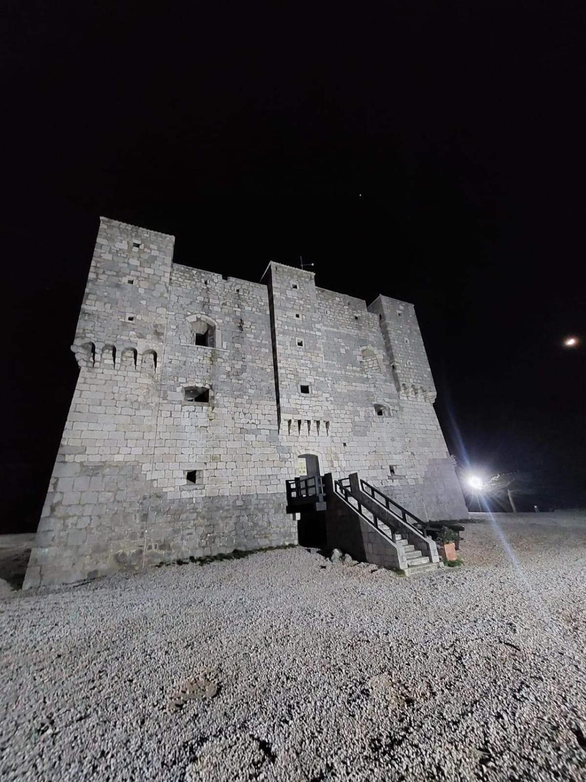Apartman Seka Senj  Buitenkant foto